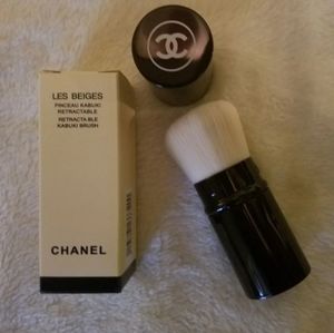 Chanel retractable kabuki brush new